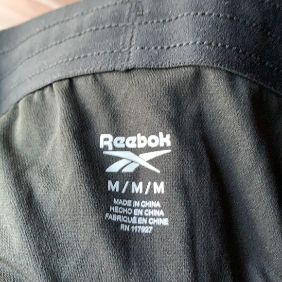 NWT Reebok running short - Picture 3 of 7